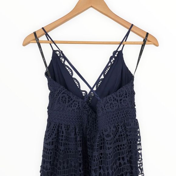 Bardot French Navy Lace Strappy Back Knee Length Dress size 6/Small - Picture 6 of 12
